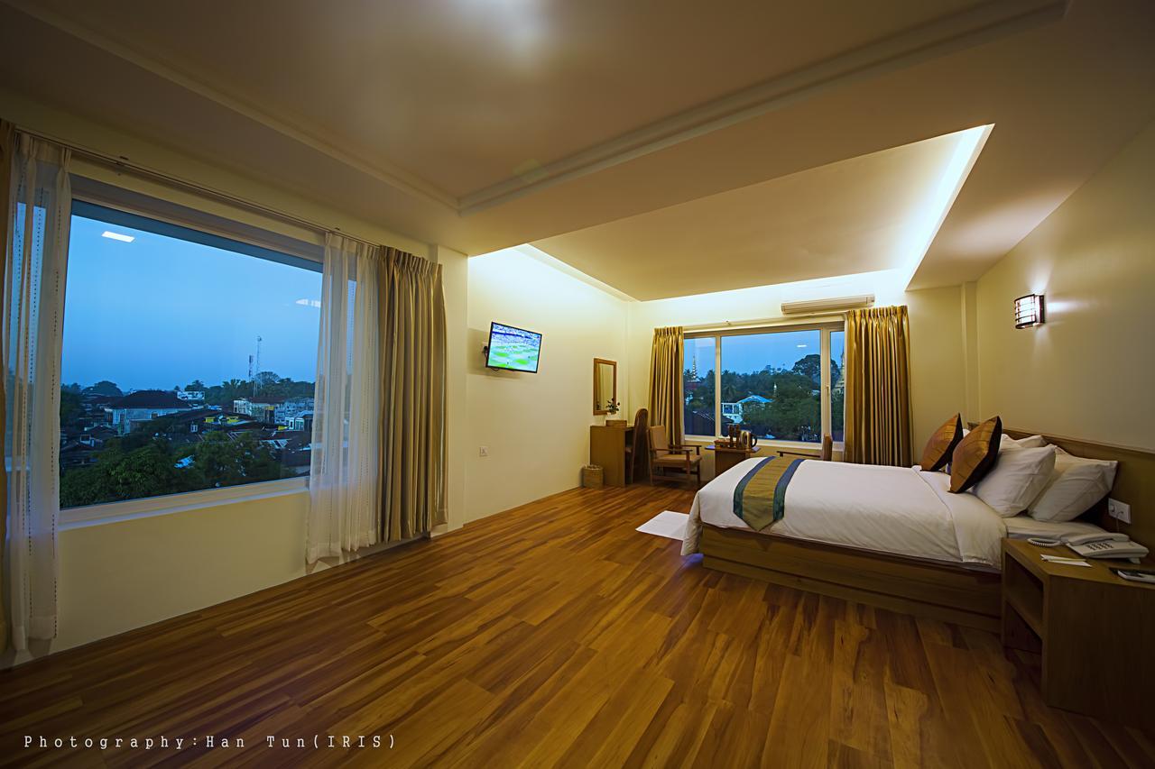 Ngwe Moe Hotel Mawlamyine Buitenkant foto