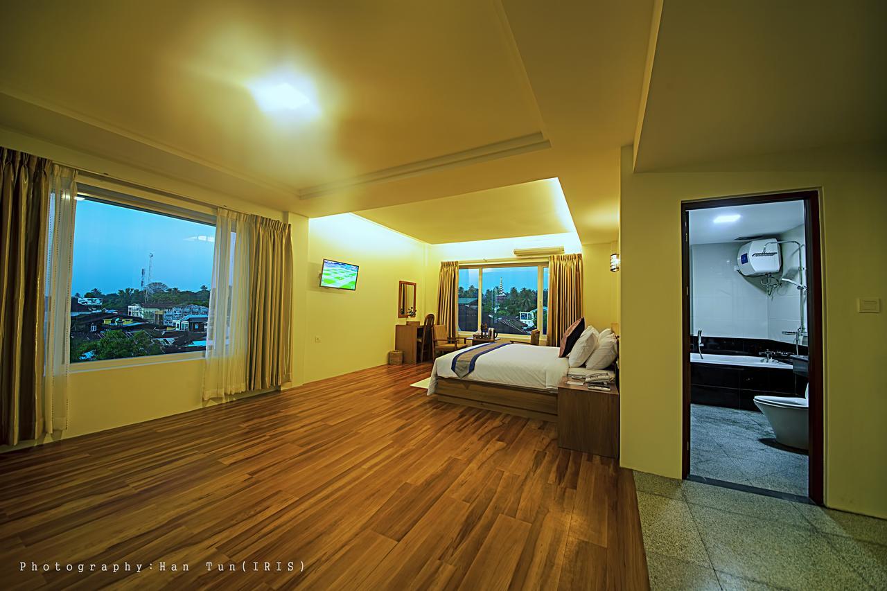 Ngwe Moe Hotel Mawlamyine Buitenkant foto