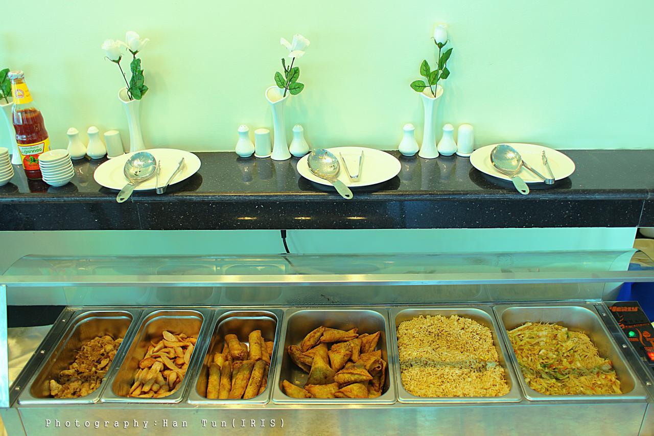 Ngwe Moe Hotel Mawlamyine Buitenkant foto
