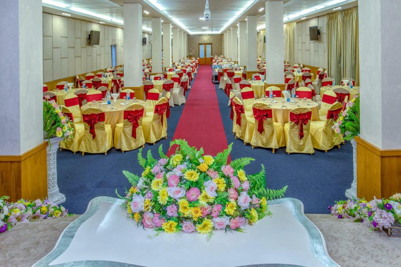 Ngwe Moe Hotel Mawlamyine Buitenkant foto
